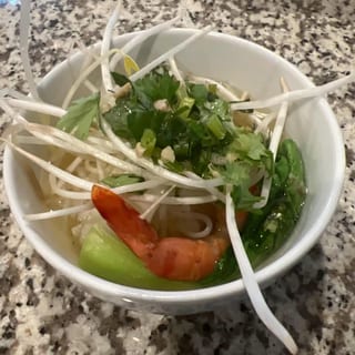 32. Hủ Tiếu Tôm- Shrimp with Rice Noodles