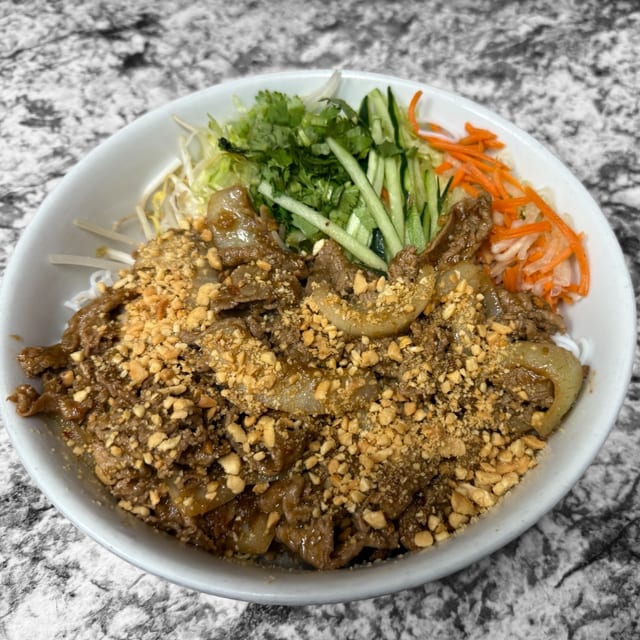 S1 - Bún Bò Xào Xả Ớt - Beef.